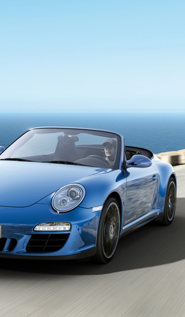 Porsche-Carrera-4-GTS Cabriolet