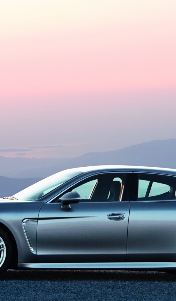 Porsche Panamera голубой металлик