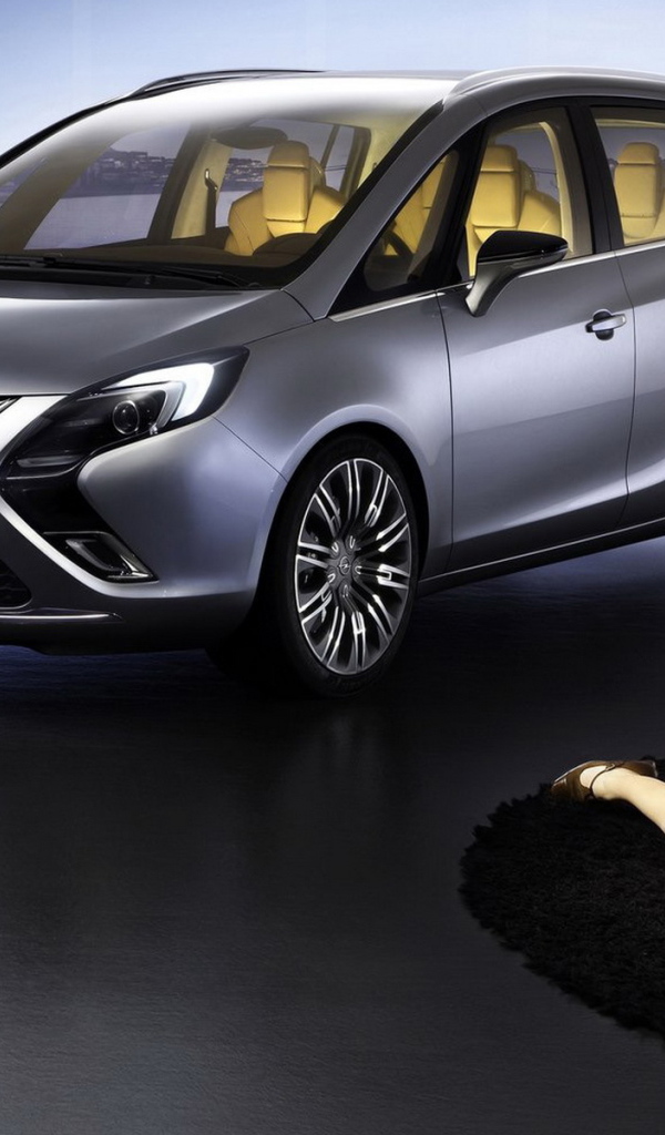 Opel-Zafira Tourer Concept