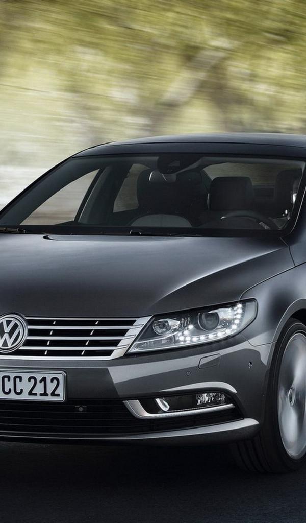 Volkswagen-Passat CC в движении