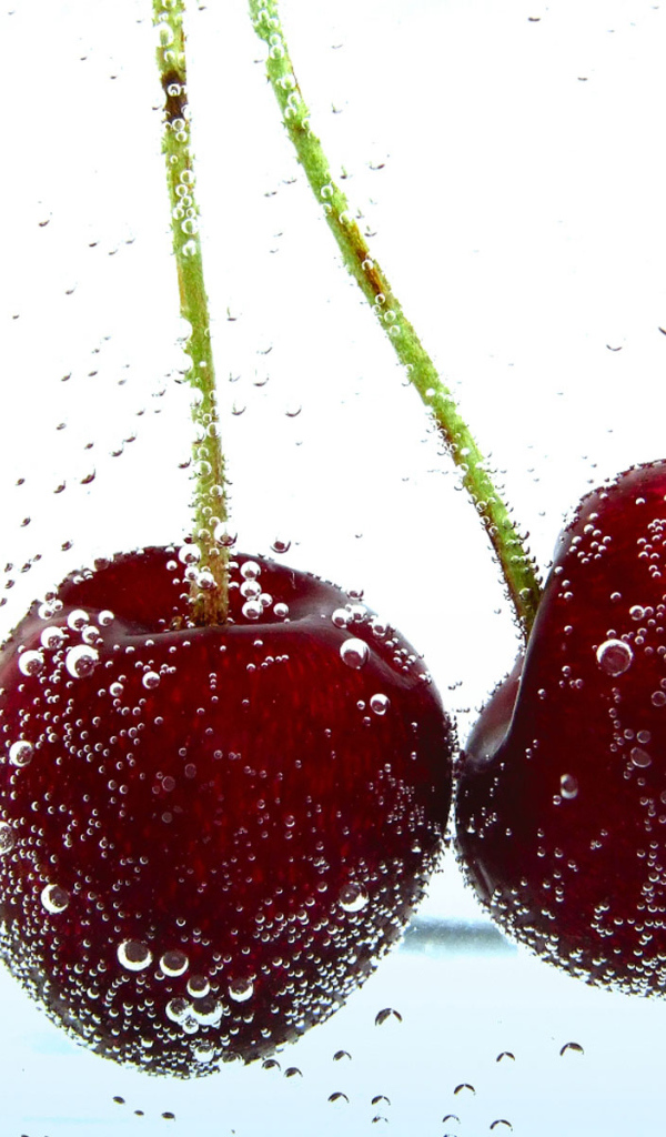 Аппетитная вишня