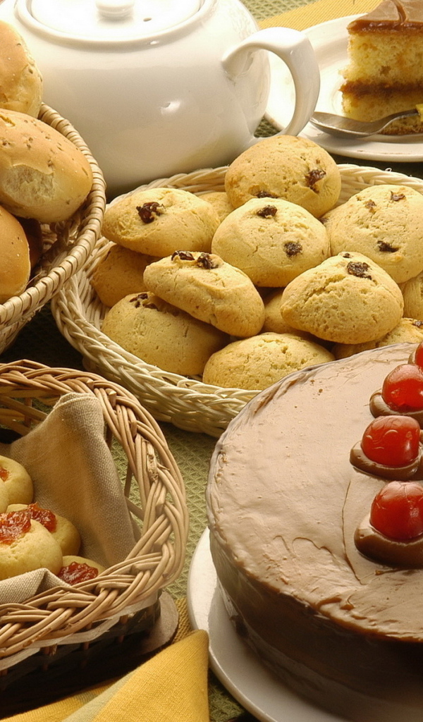 Торт, пирожное и булочки