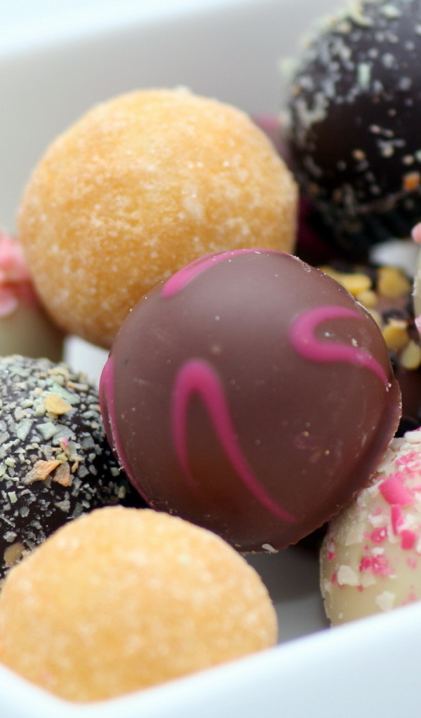 Разноцветные конфеты