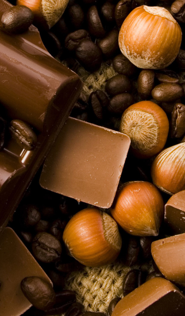 Орехи и шоколад