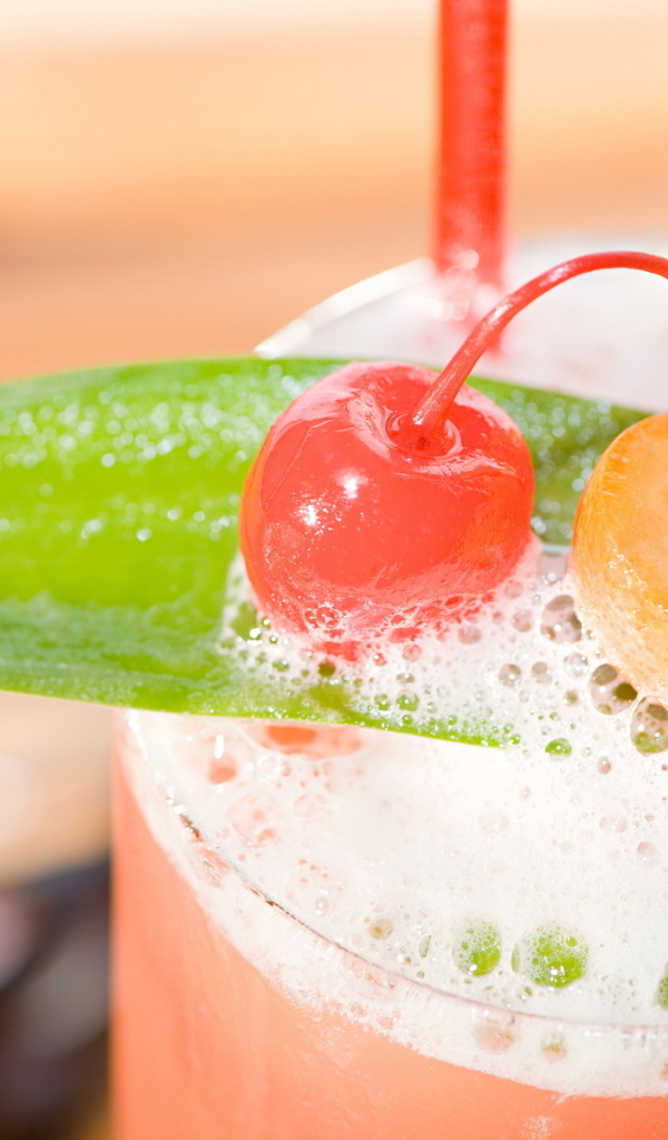 Фруктово-ягодный коктейль