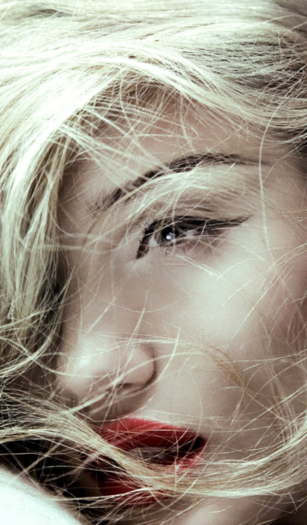 белокурая Rosie Huntington Whiteley