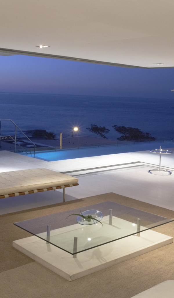 Комната с видом на море