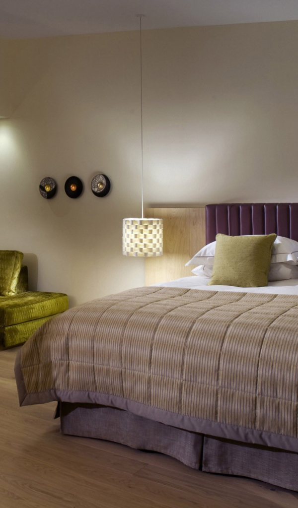 Просторная спальня