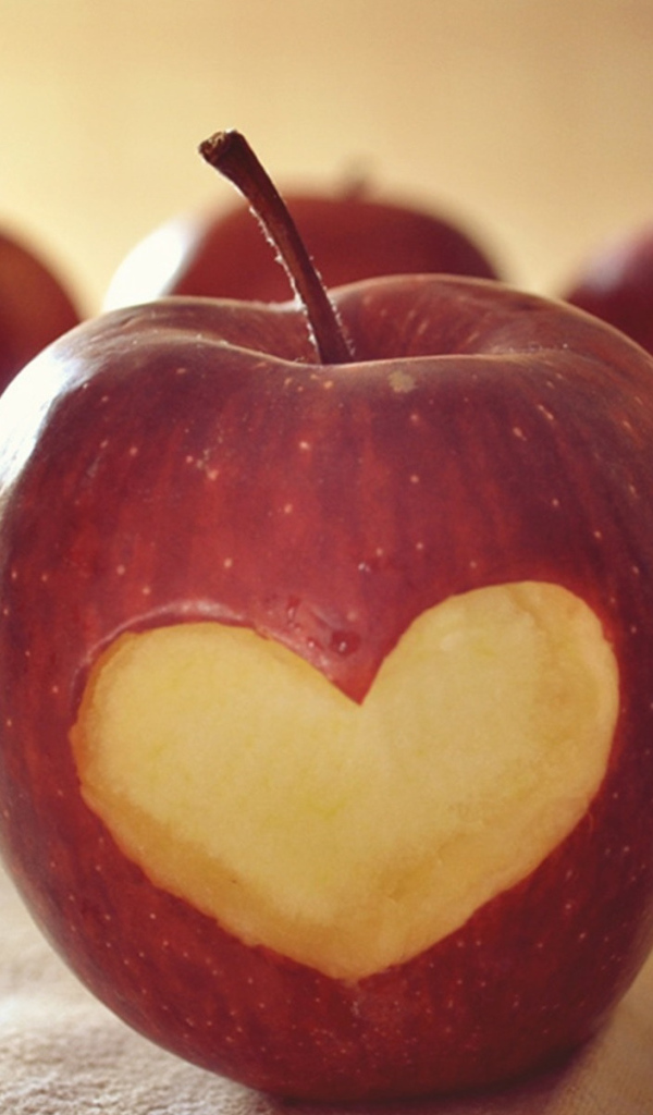 Яблоко любви
