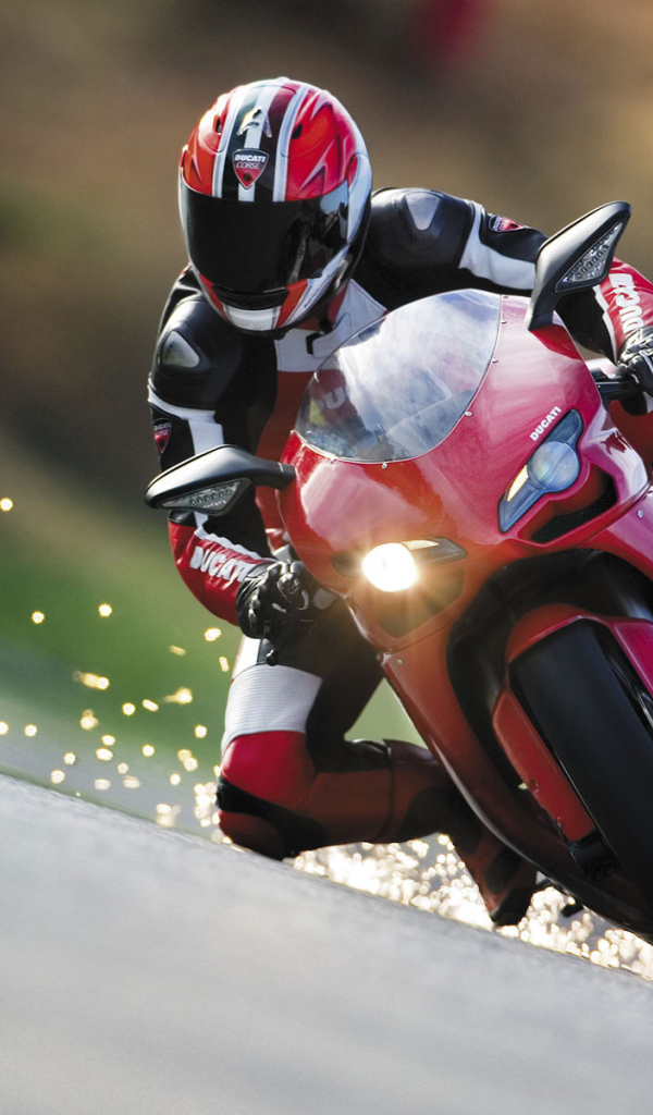 Гонщик на Ducatti