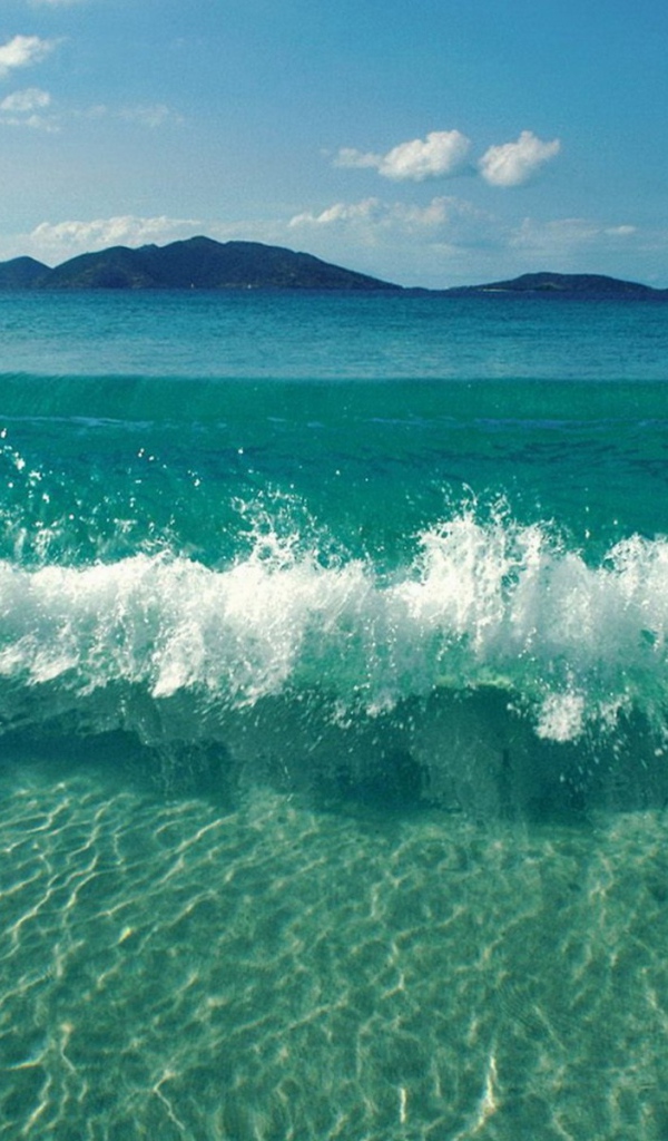 Голубая морская вода