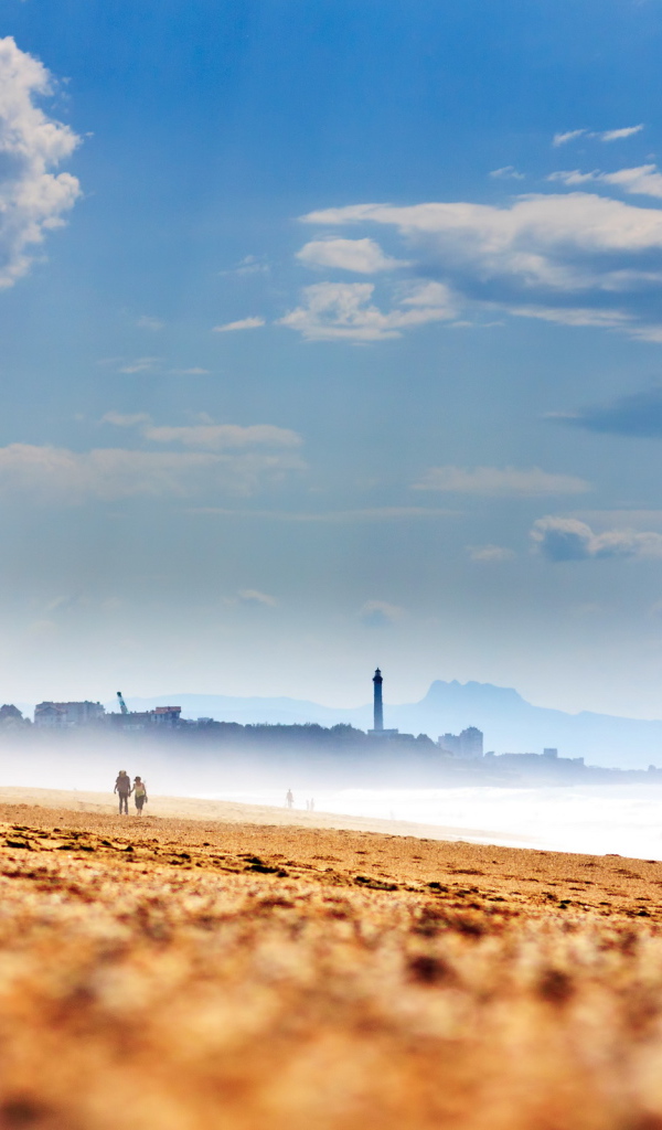 Пустой пляж