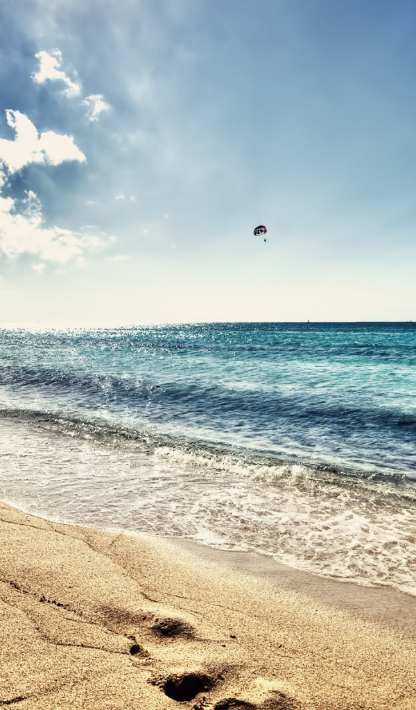 Горячий песок