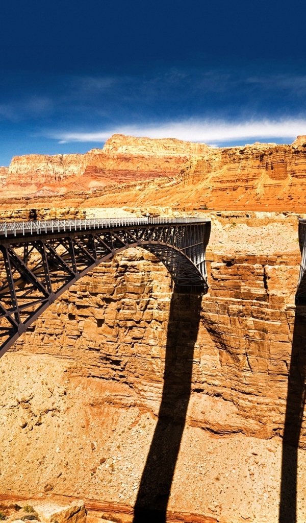 Мост через каньон