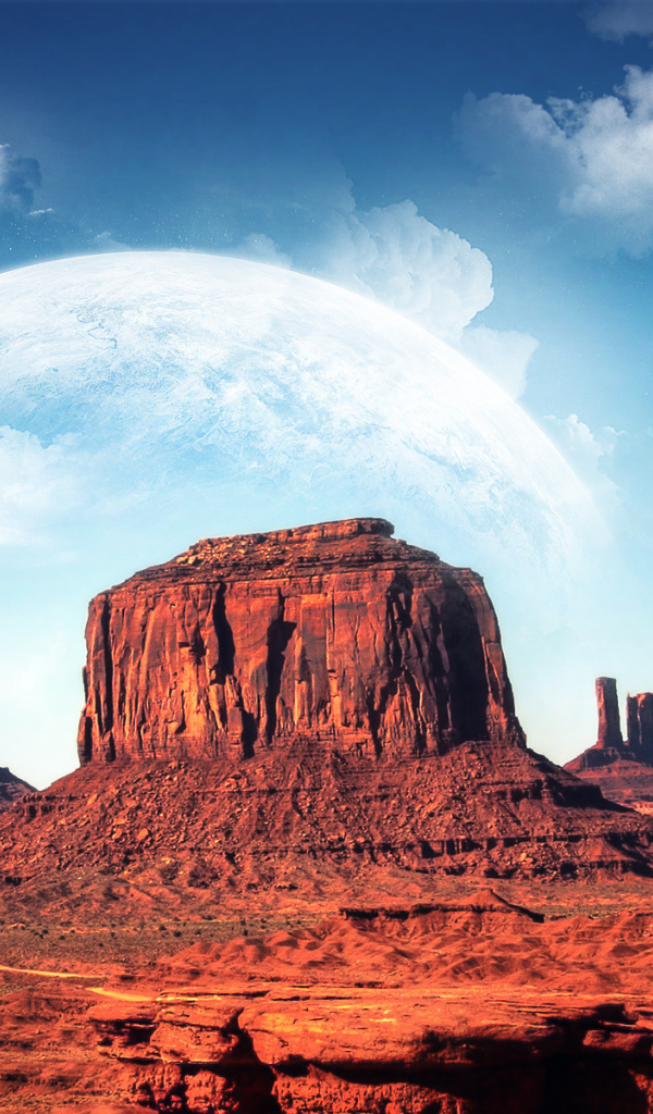 Горы в пустыне