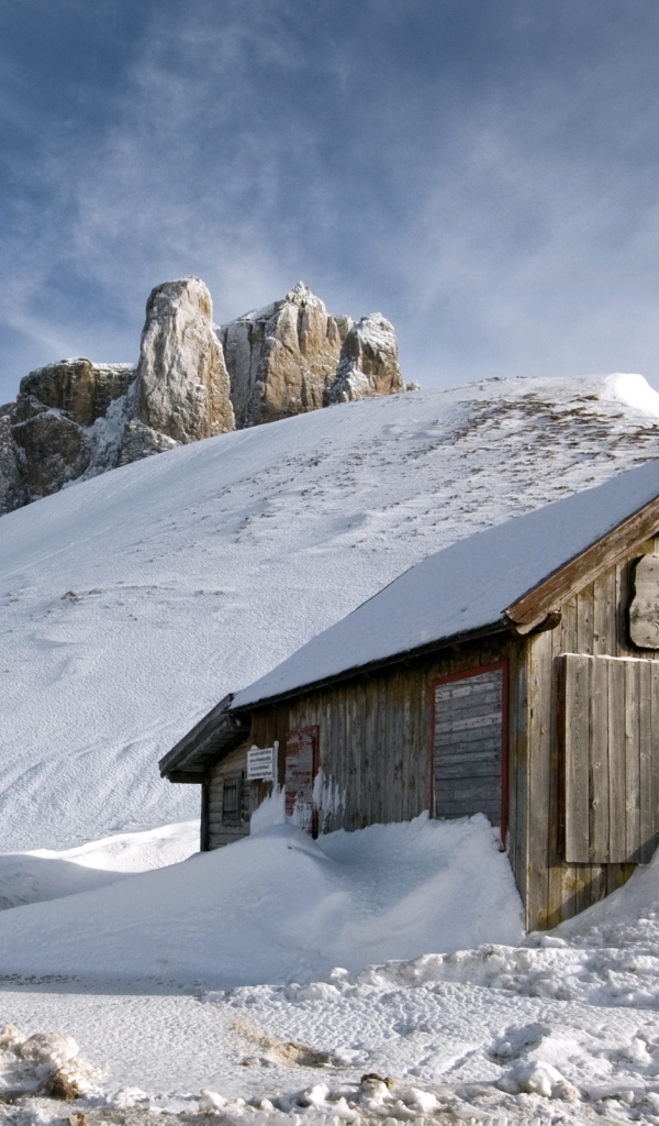 Сарай в горах