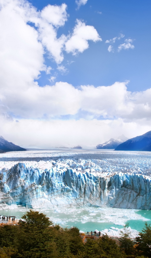 Горы и ледник