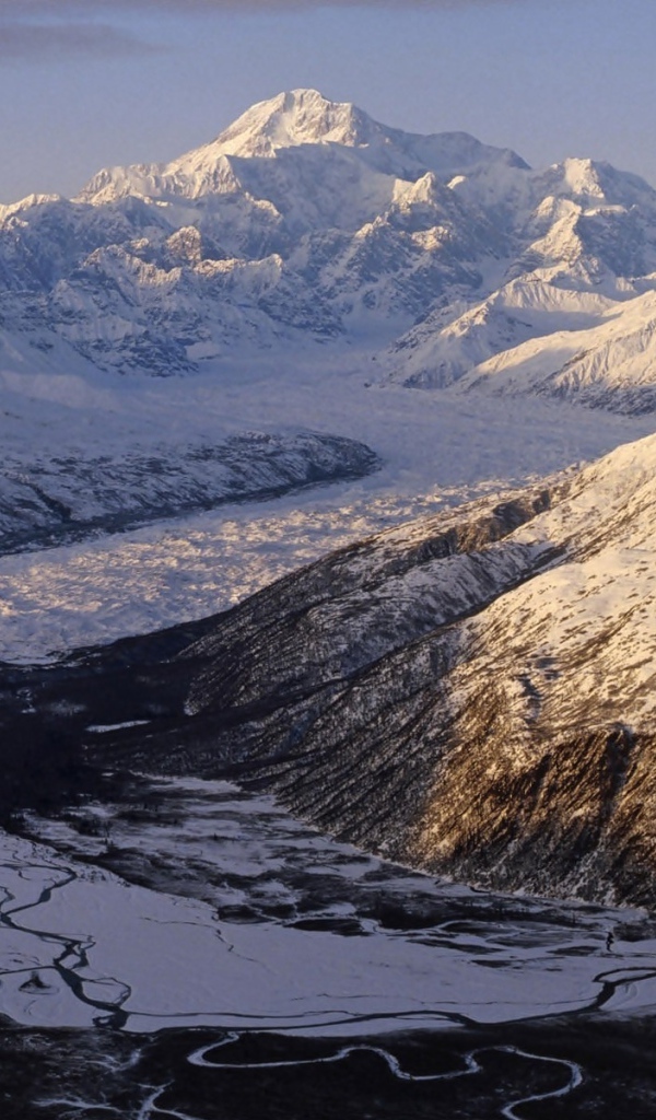 Заснеженные горы