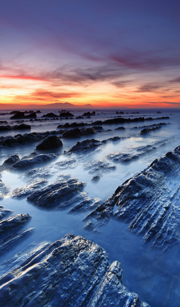 Прибрежные камни