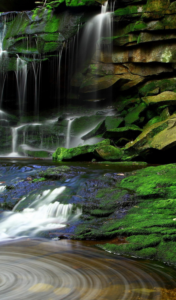 Струящийся ручей