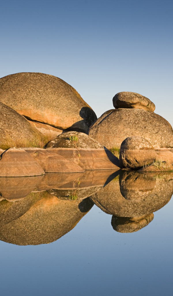 Большие валуны