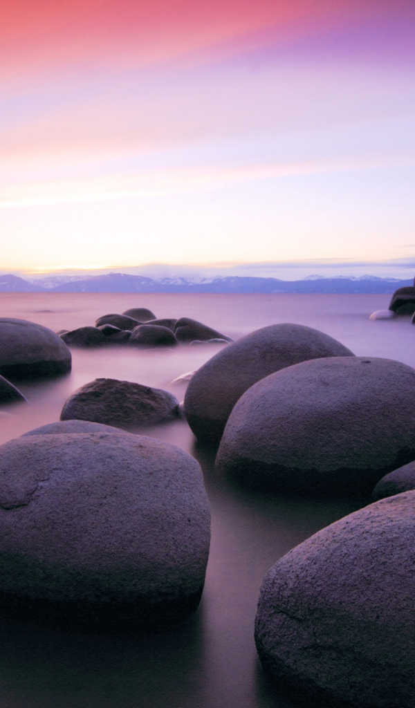 Большие камни