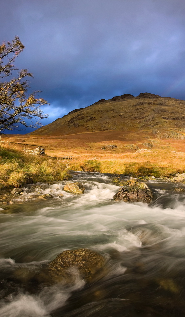 Речка на холме