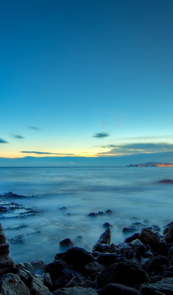 Побережье на закате