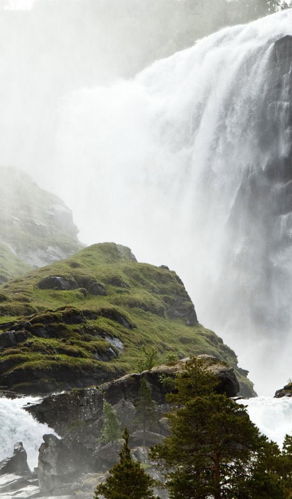 Большой водопад