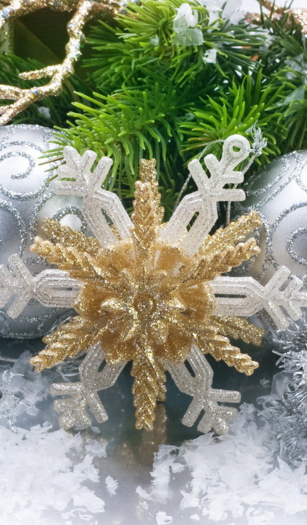 Игрушки на елку