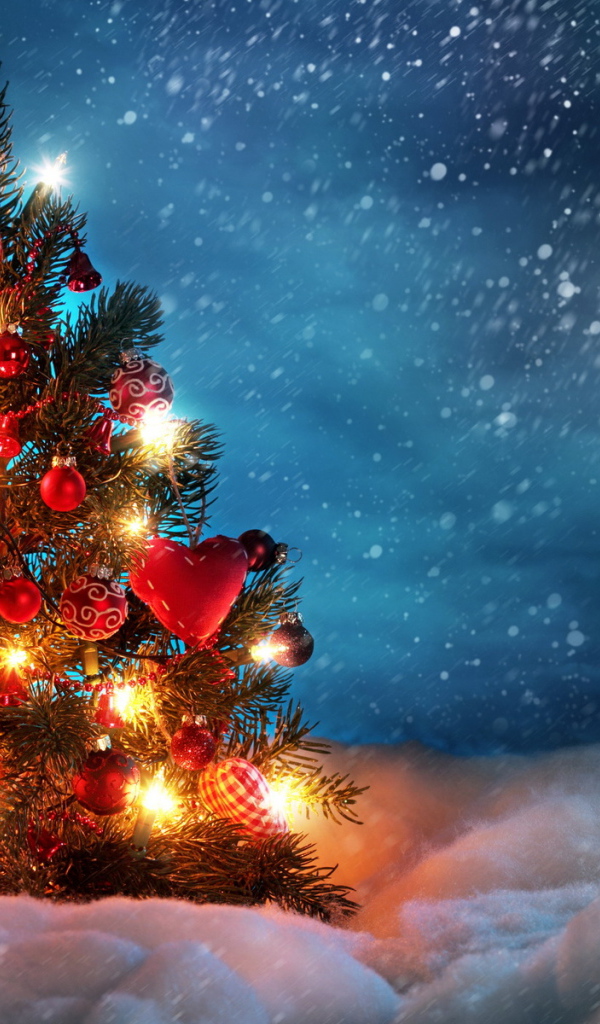 Украшенная елка