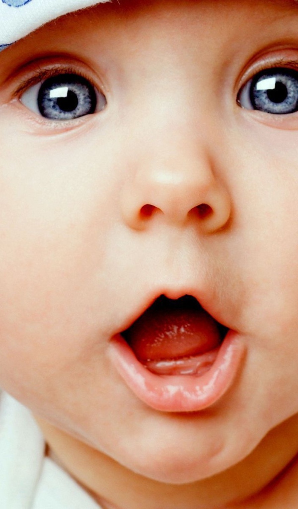 Голубоглазый малыш