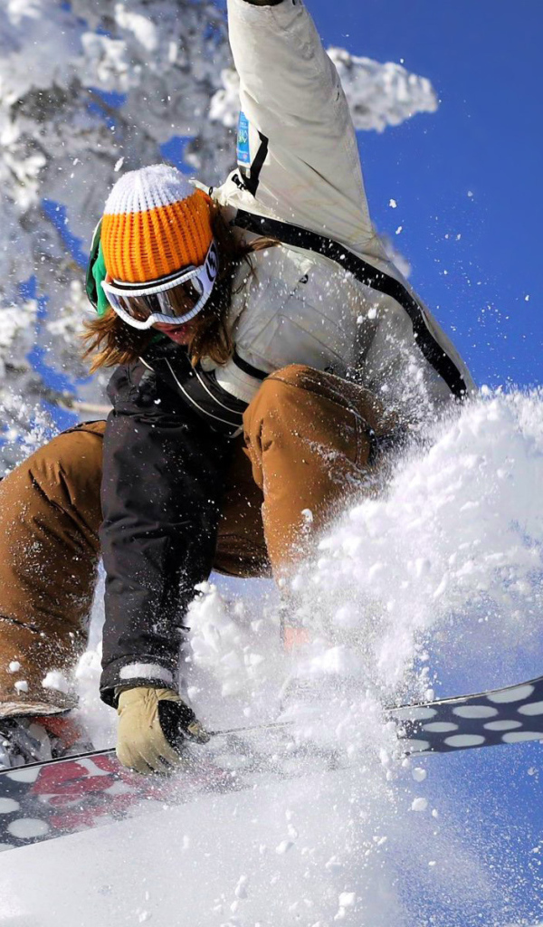 Девушка на сноуборде