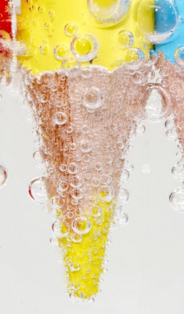 Цветные карандаши