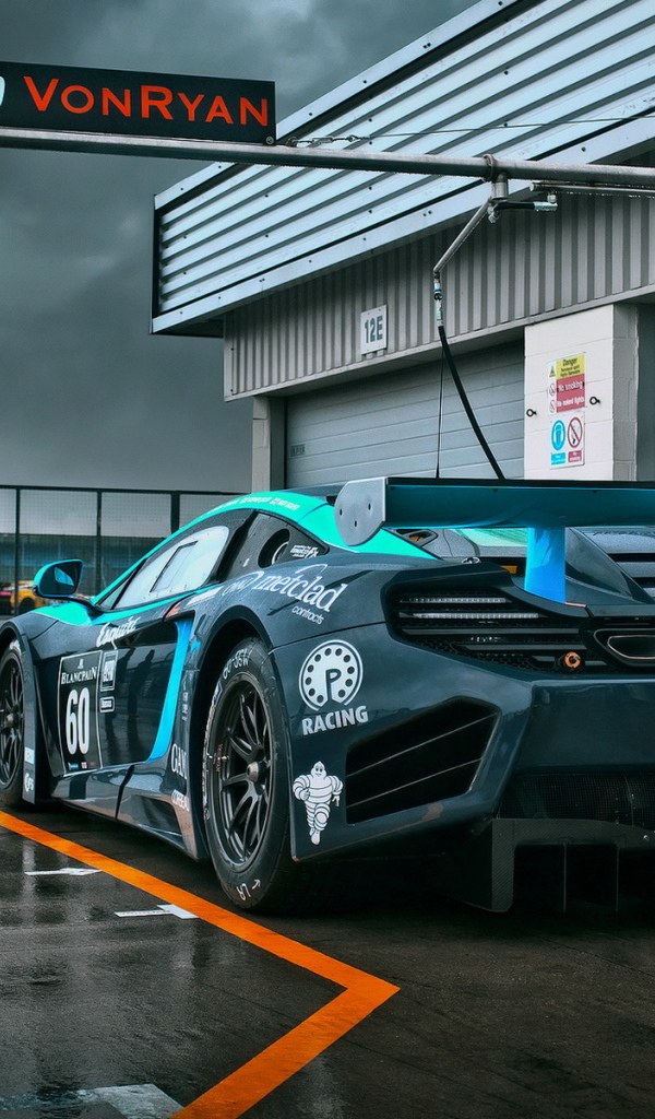 McLaren MP4-12C GT3