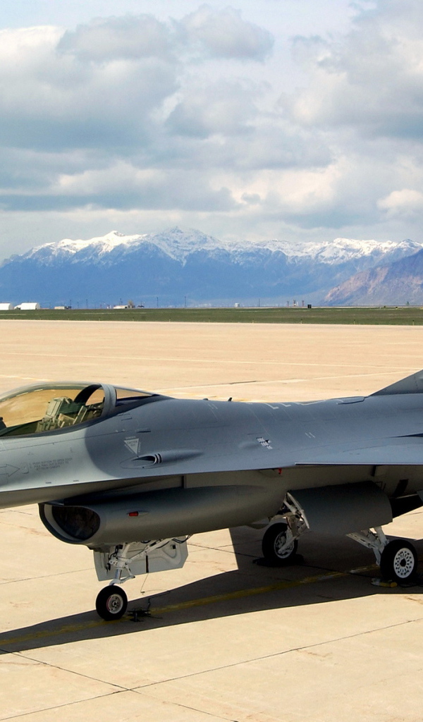 истребитель Lockheed F16