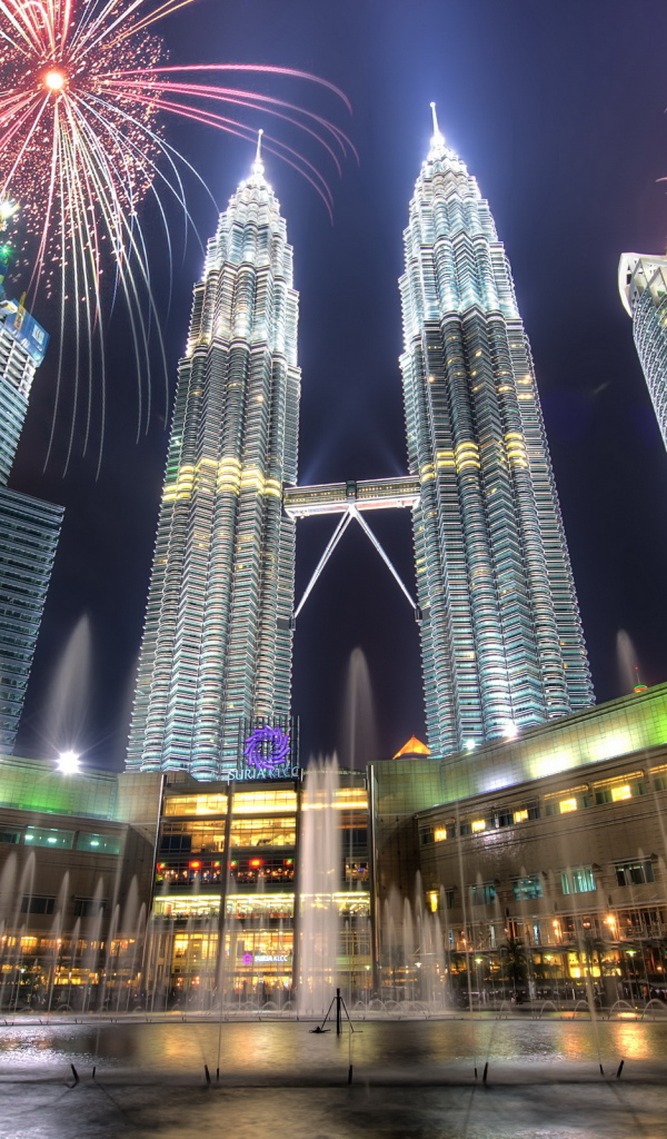 Башни Петронас, Куала-Лумпур