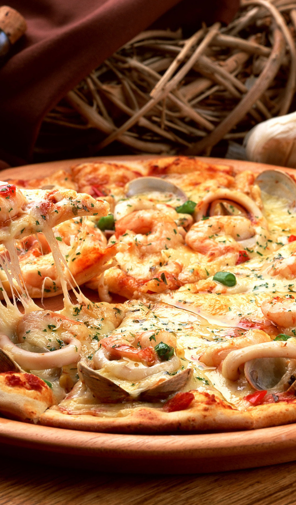 Пицца с морепродуктами