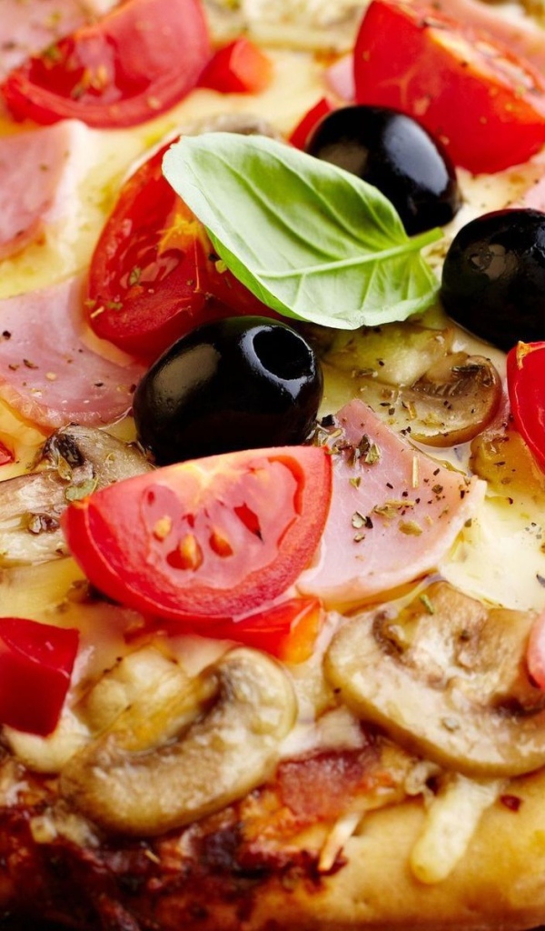 Пицца с помидоркой