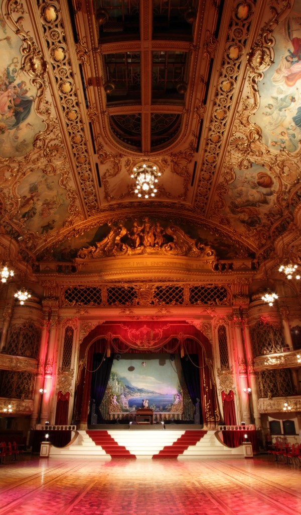 Бальный зал