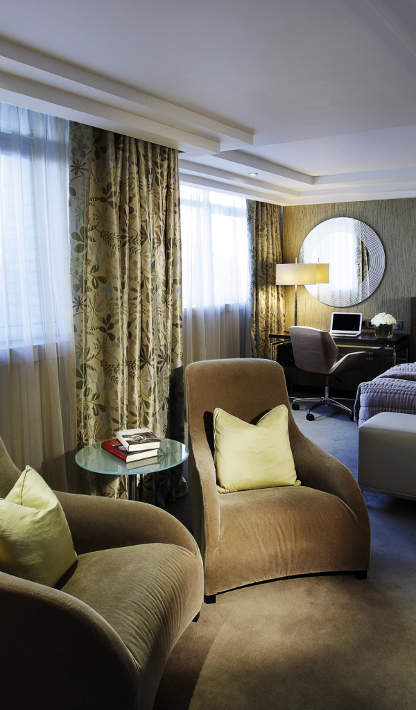 Бежевый интерьер спальни