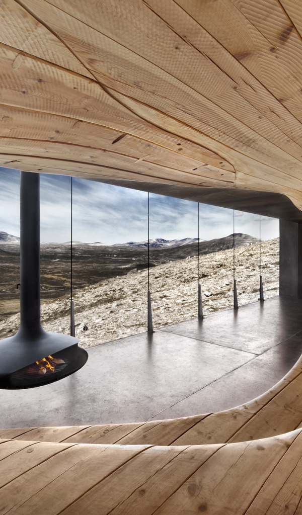 Комната с витражом