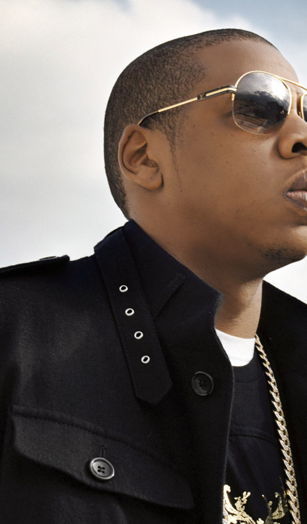 Мужчина в очках