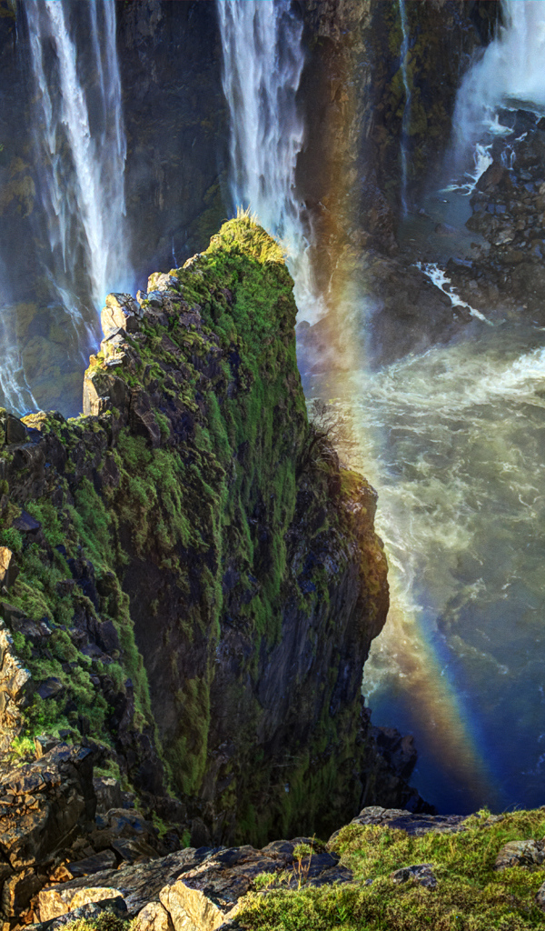 Острые скалы