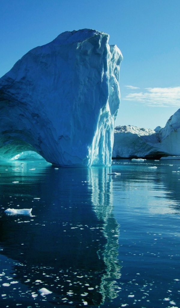 Большой айсберг