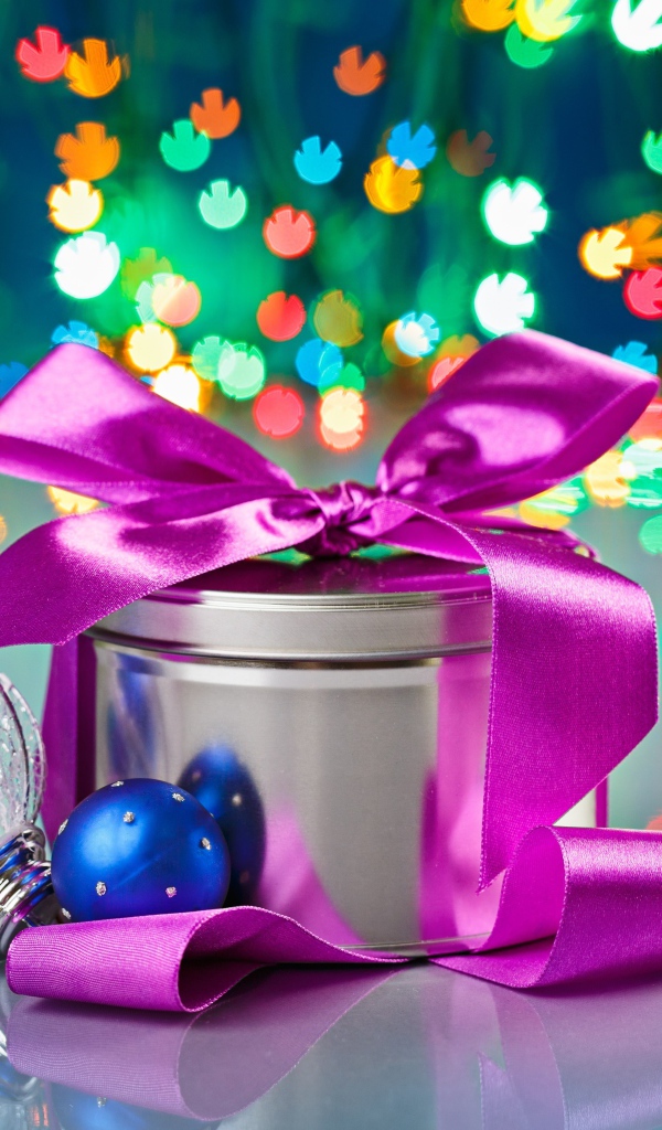 Коробочка с подарком