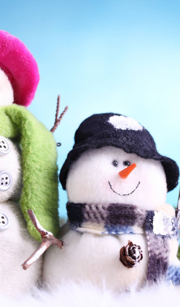 Веселые снеговики