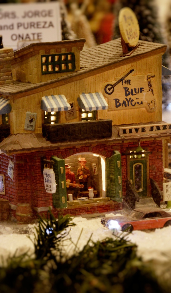 Игрушечный город зимой