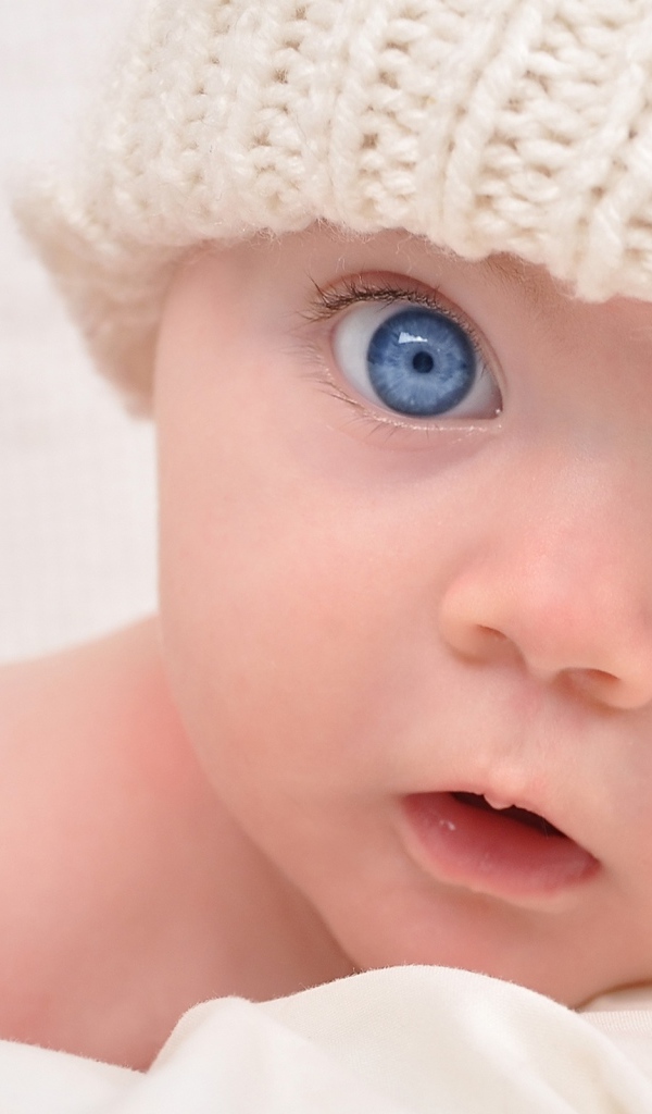 Красивая девочка