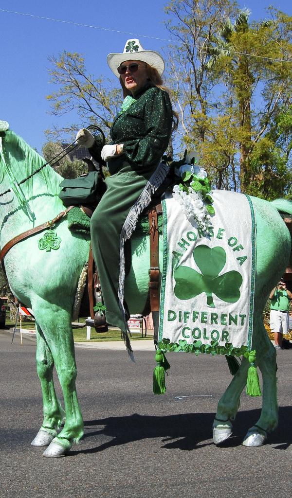 Зеленая лошадь